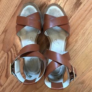 Ankle strap brown Clarks sandals super cute